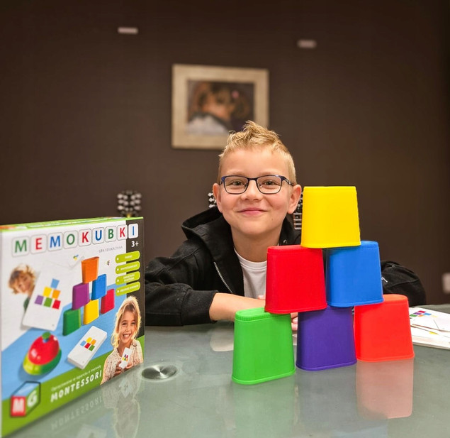 Gra Edukacyjna Montessori MEMOKUBKI 3+ Zestaw 2 Gier Kubki 2w1 Multigra_5