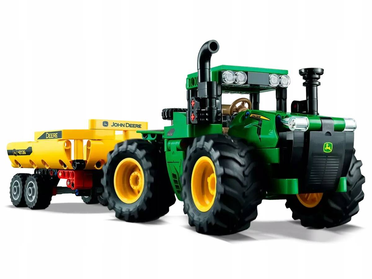 LEGO Technic Traktor John Deere 9620R 4WD 390el. 8+ 42136_2