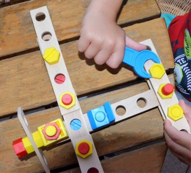 Mały Konstruktor Junior Aeroplane Model Do Montażu 50EL. 4+ Alexander 2819