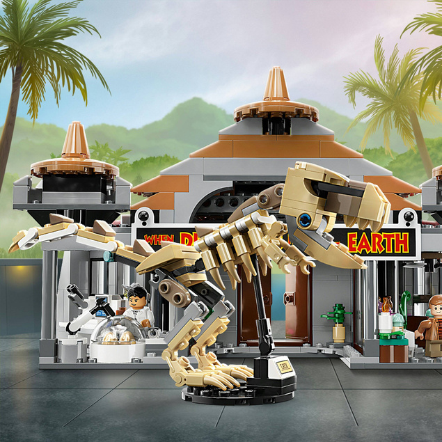 LEGO Jurassic World Centrum odwiedzających atak tyranozaura i raptora 76961