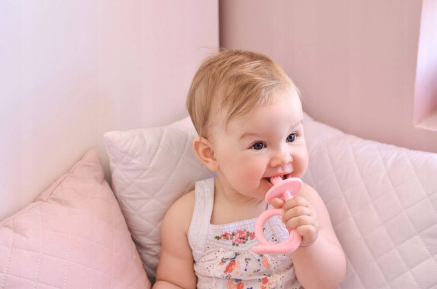 Gryzak silikonowy, pink ŚLIMAK Akuku