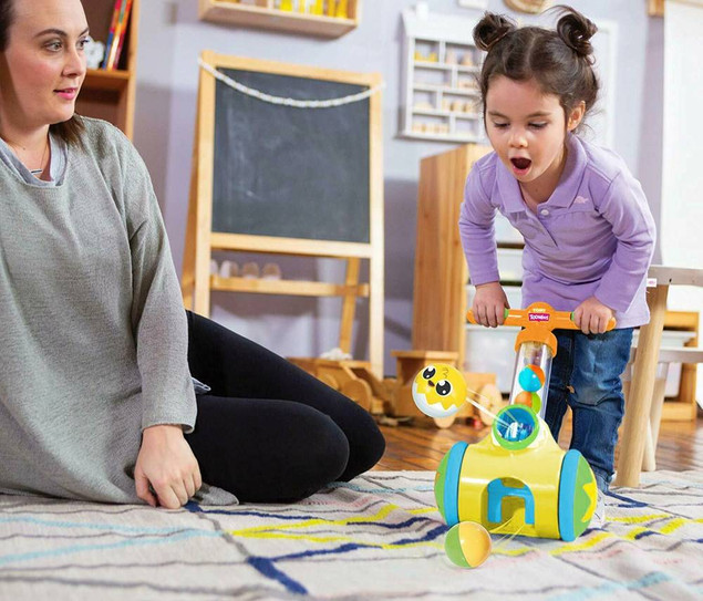 TOMMIES Piłeczkowy jeździk TOMY E71161