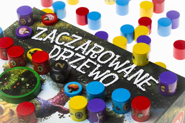 Zaczarowane drzewo. Zręcznościowa gra o wznoszeniu magicznego drzewa