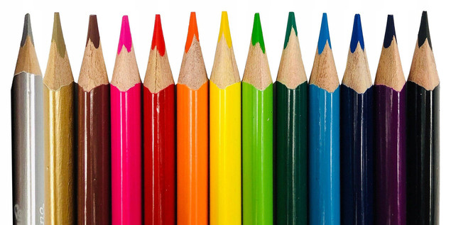 Kredki ołówkowe trójkątne 12 kol. + tem. Colorino Kids new