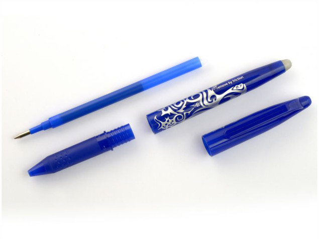 DŁUGOPIS WYMAZYWALNY PILOT FRIXION 0,7 NIEBIESKI